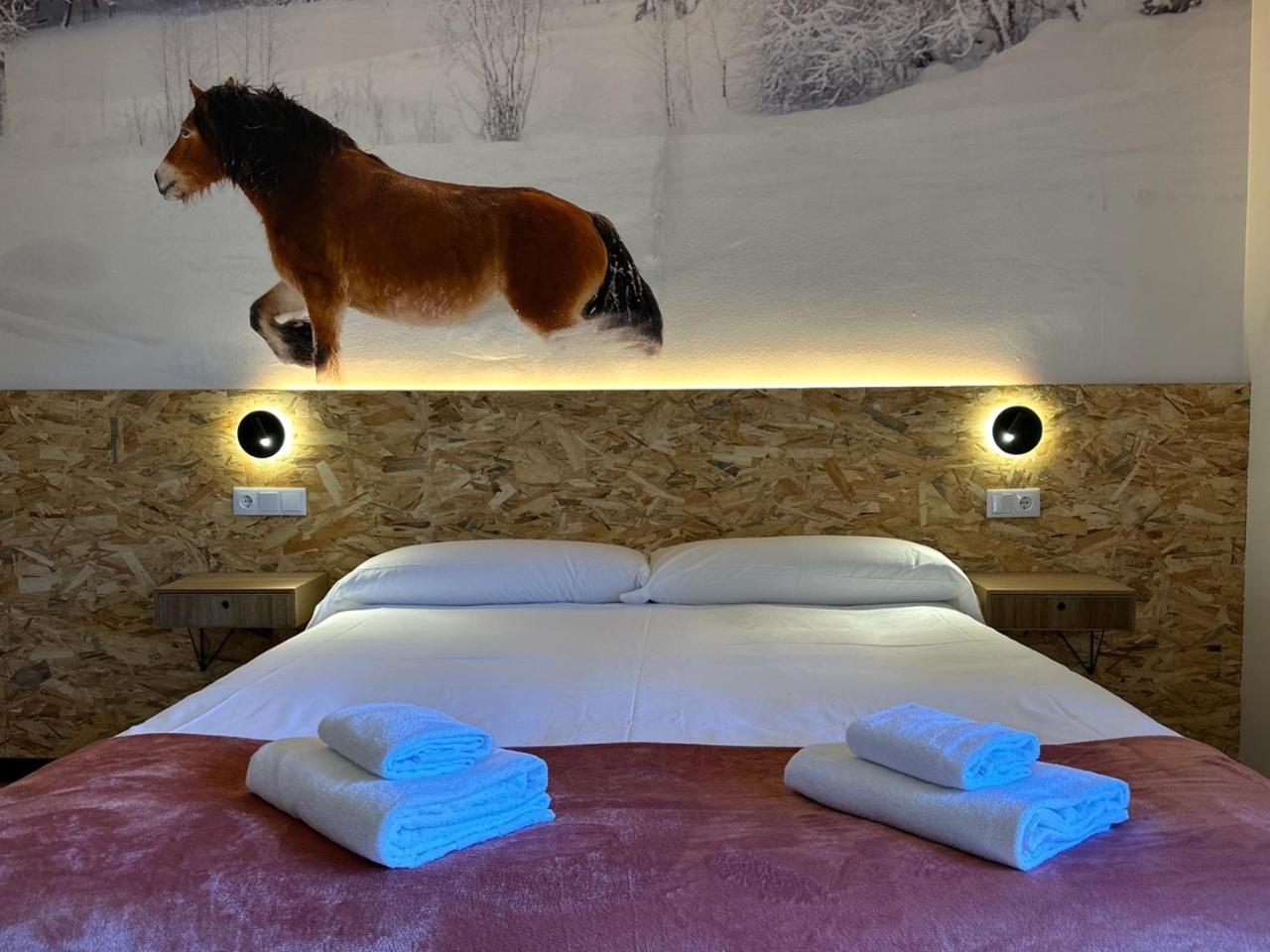 Hotel Y Albergue Real Fabrica De エスカライ エクステリア 写真