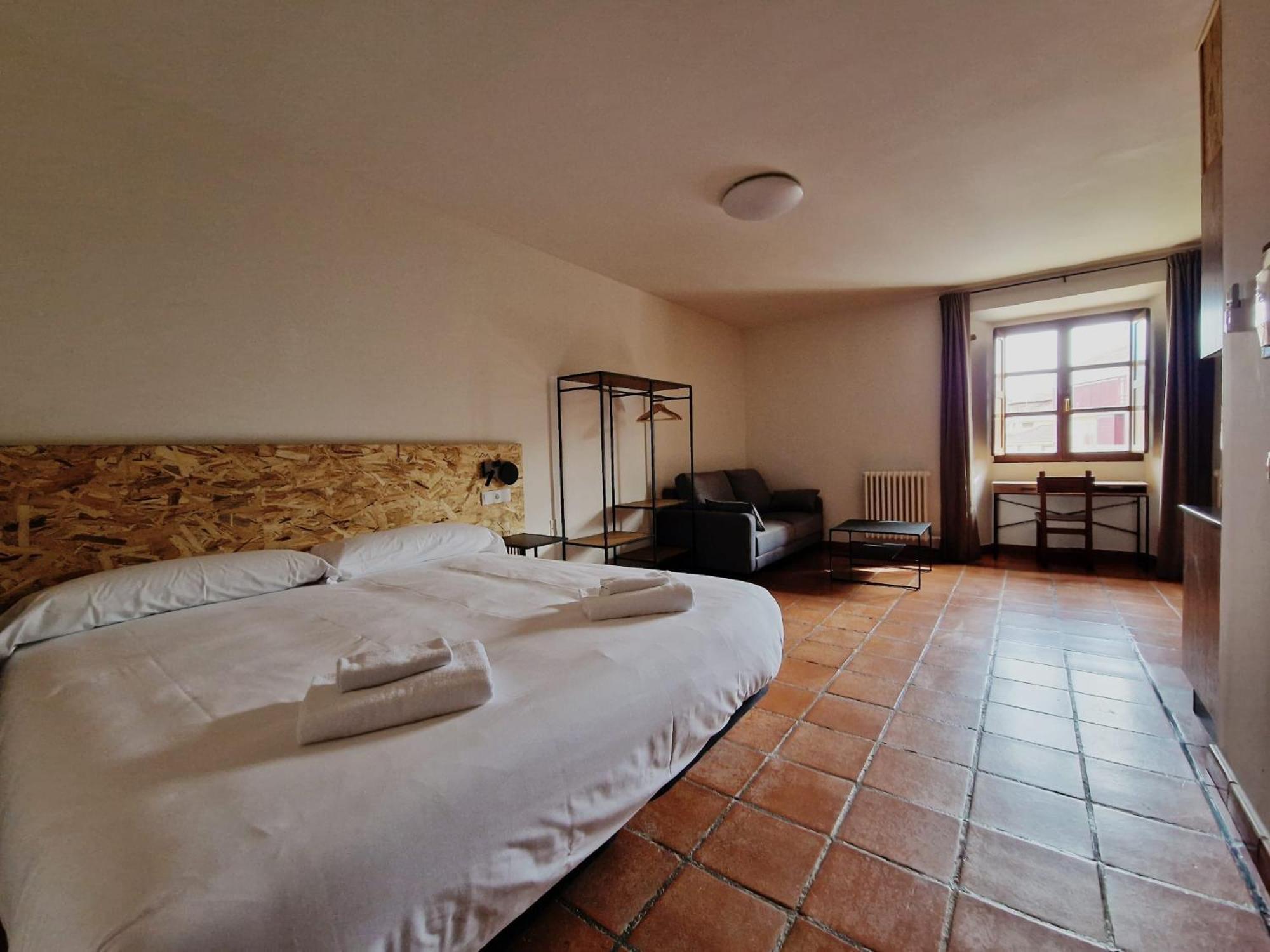 Hotel Y Albergue Real Fabrica De エスカライ エクステリア 写真
